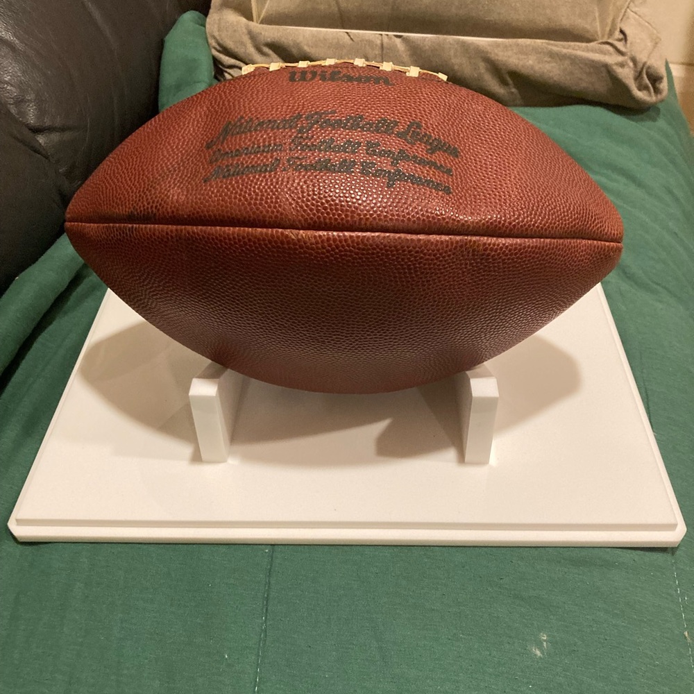 NFL Football - Picture 6 of 8
